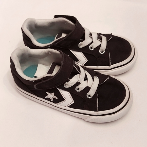 Converse Toddler Size 8 Skate Shoes - Picture 2 of 4
